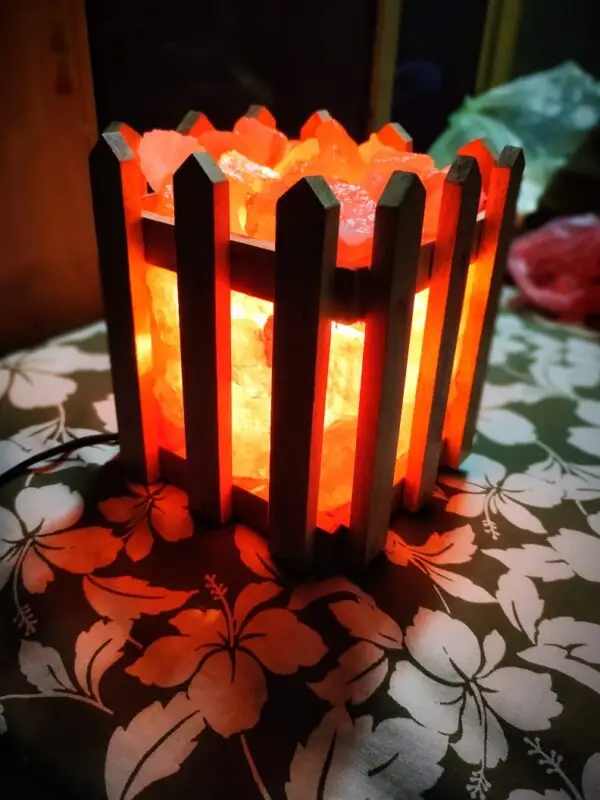 salt lamp of wood